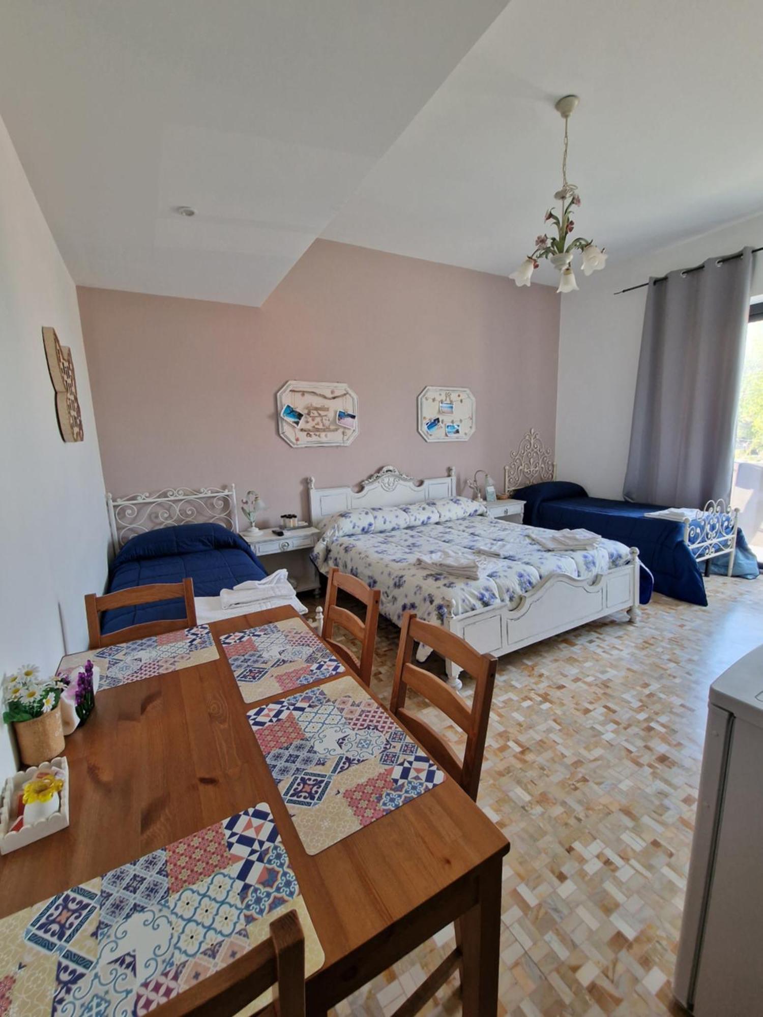 Camere Le Margherite Olbia Exterior photo